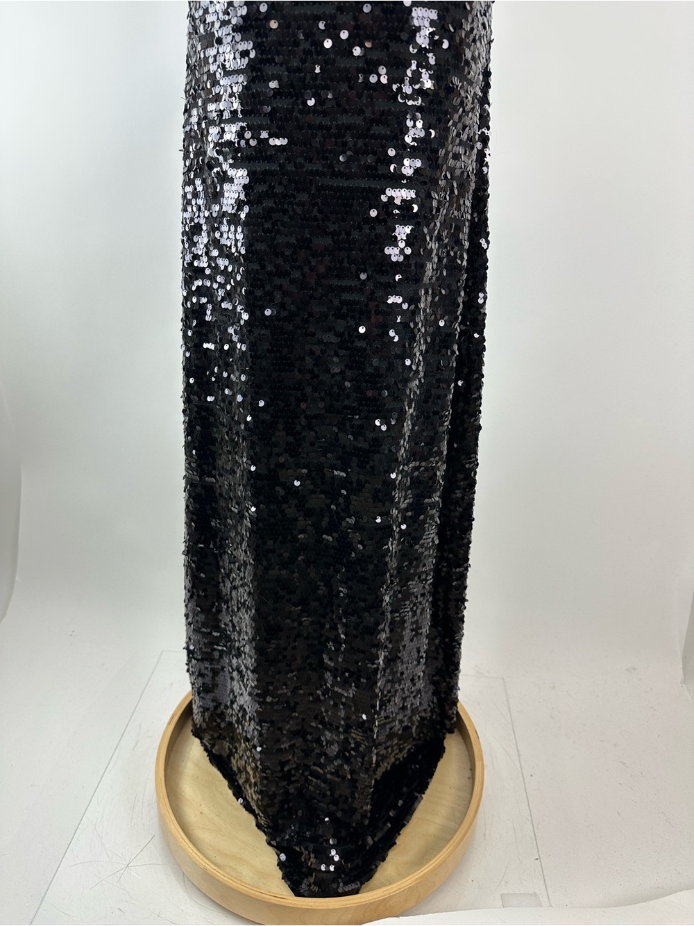 BCBGMAXAZRIA Ennor Black Sequin Floor Length Low Back Dress Size Large - Picture 12 of 13